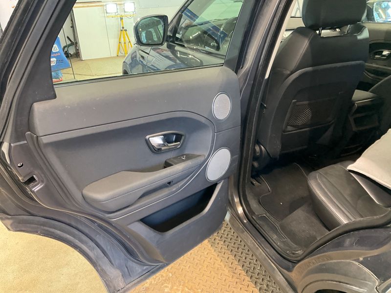 Land Rover Evoque 2.2 Td4 Pure 2012 – снимка 34