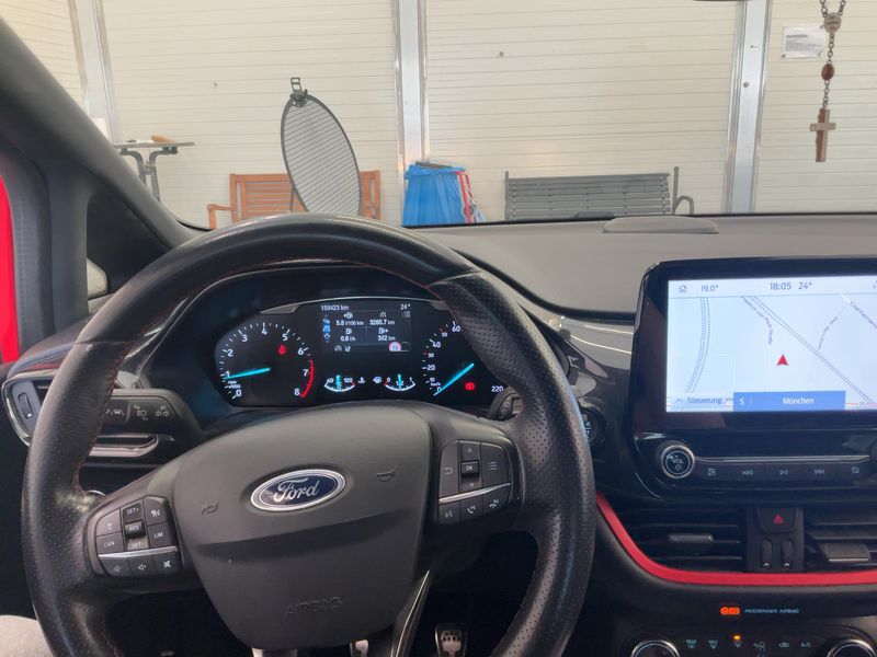 Ford Fiesta 1.0 EcoBoost ST-Line 2018 – снимка 17