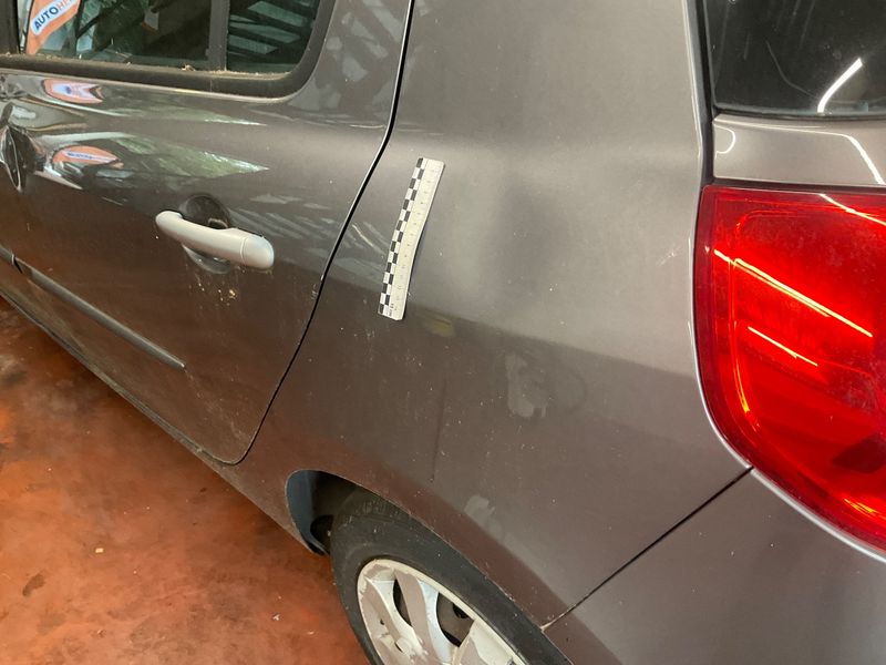 Renault Clio 1.2 Collection Zen 2014 – снимка 37