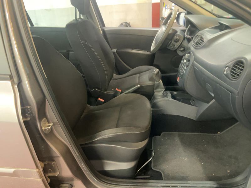 Renault Clio 1.2 Collection Zen 2014 – снимка 16