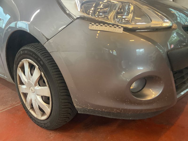 Renault Clio 1.2 Collection Zen 2014 – снимка 42