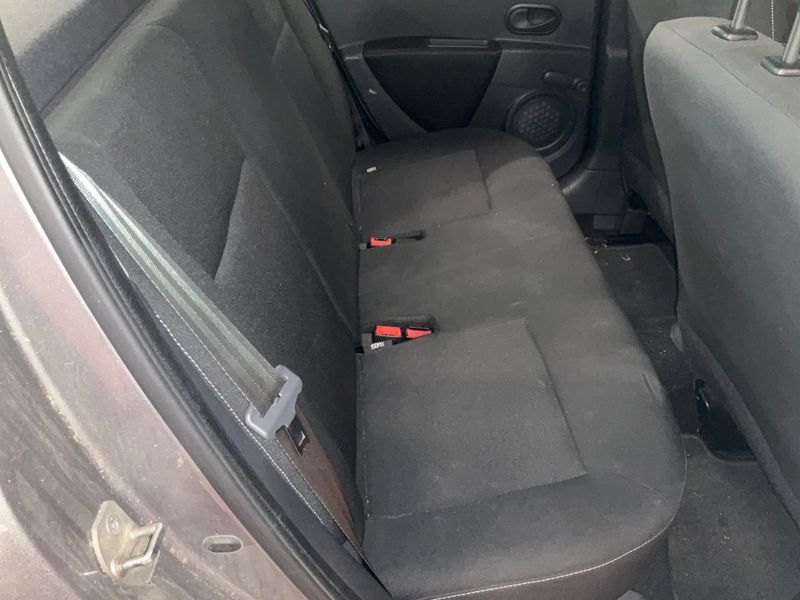 Renault Clio 1.2 Collection Zen 2014 – снимка 30