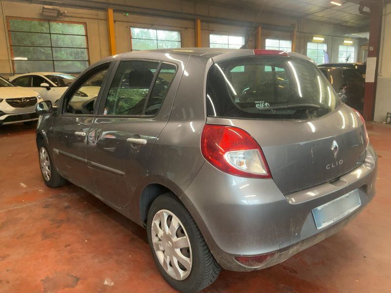 Renault Clio 1.2 Collection Zen 2014 – снимка 6