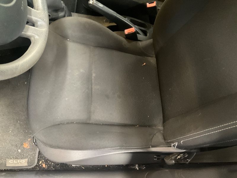 Renault Clio 1.2 Collection Zen 2014 – снимка 26