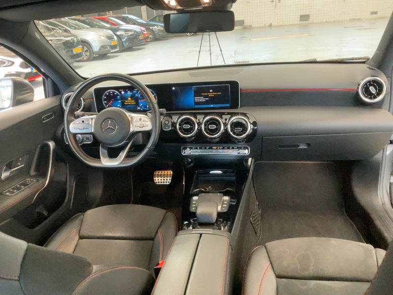 Mercedes-Benz A-Klasse A 180 AMG Line 2020 – снимка 17