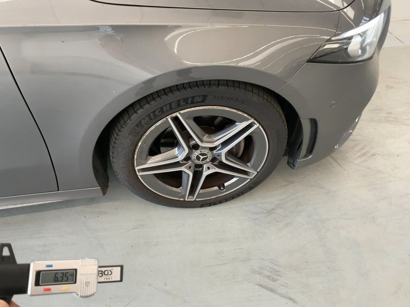 Mercedes-Benz A-Klasse A 180 AMG Line 2020 – снимка 11