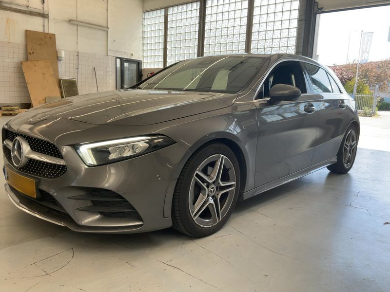 Mercedes-Benz A-Klasse A 180 AMG Line 2020 – снимка 2
