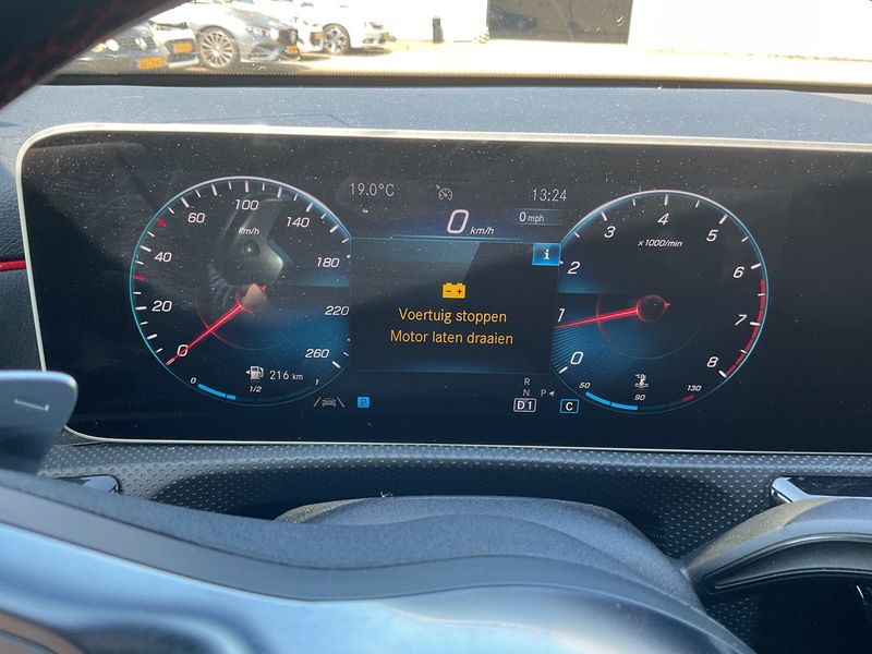 Mercedes-Benz A-Klasse A 180 AMG Line 2020 – снимка 21