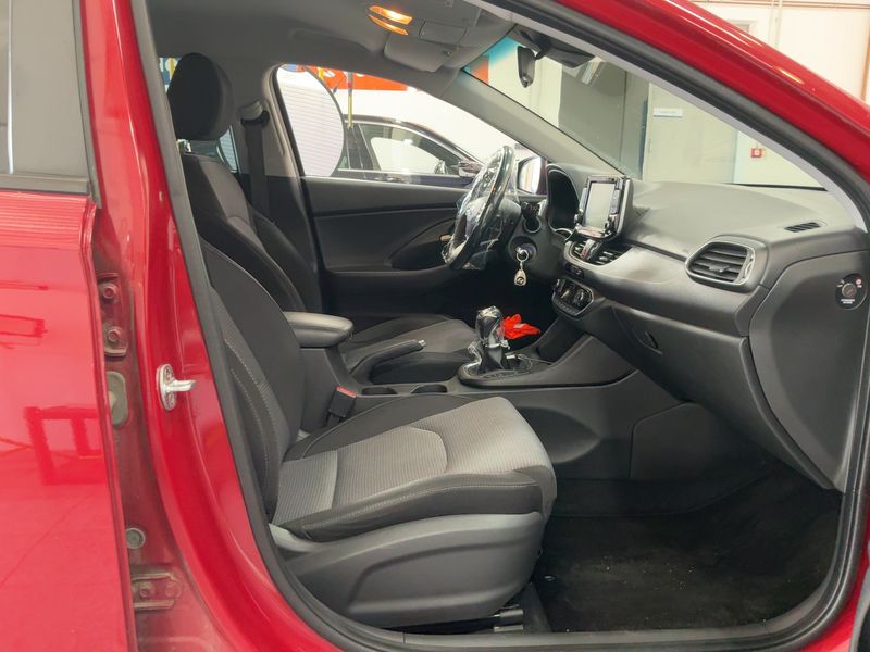 Hyundai i30 1.0 TGDI Edition 25 2017 – снимка 17