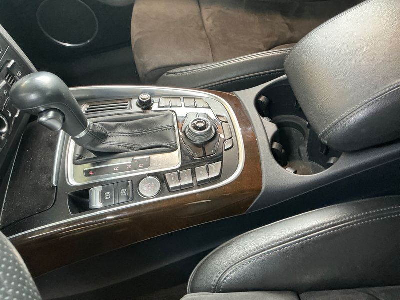 Audi Q5 2.0 TFSI quattro 2010 – снимка 44