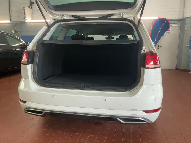 Volkswagen Golf VII 2.0 TDI Highline BlueMotion Tech 2017 – снимка 15