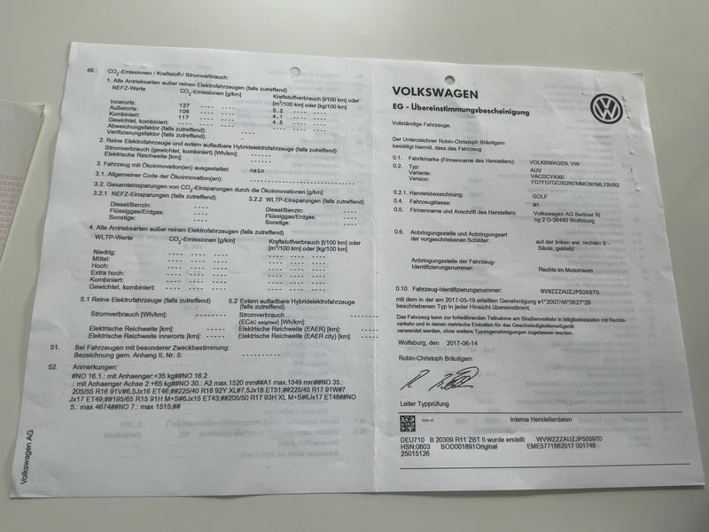 Volkswagen Golf VII 2.0 TDI Highline BlueMotion Tech 2017 – снимка 21