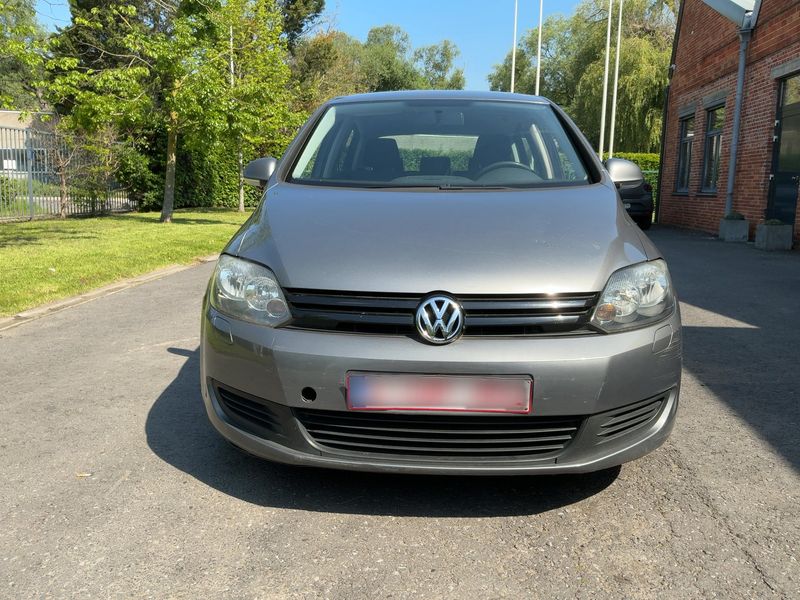 Volkswagen Golf VI Plus 1.6 TDI Trendline 2009 – снимка 9