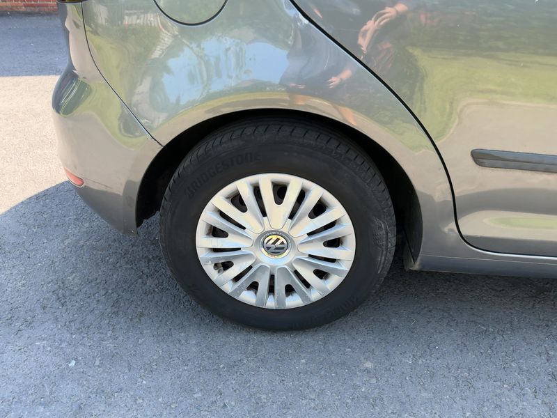 Volkswagen Golf VI Plus 1.6 TDI Trendline 2009 – снимка 19