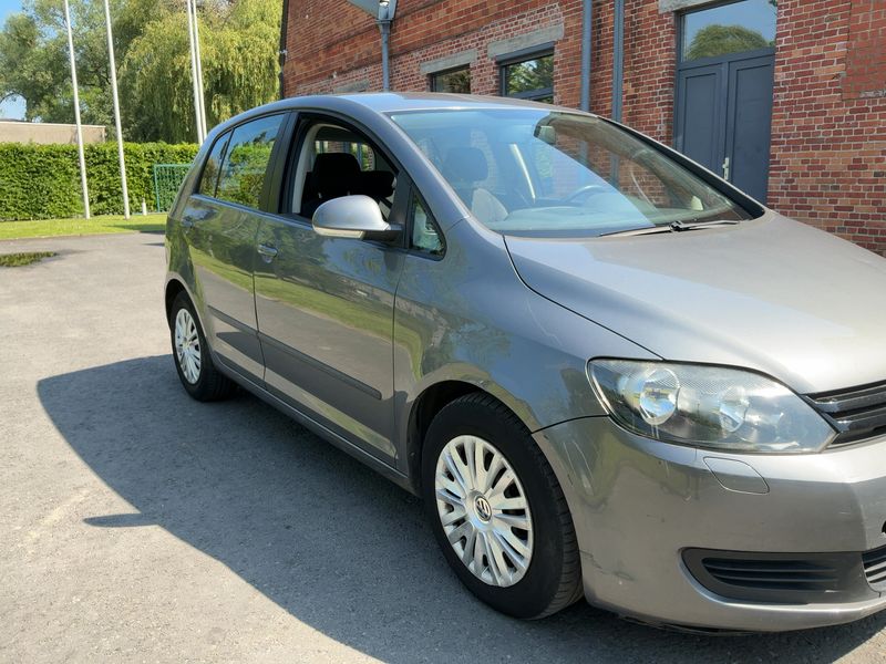Volkswagen Golf VI Plus 1.6 TDI Trendline 2009 – снимка 8