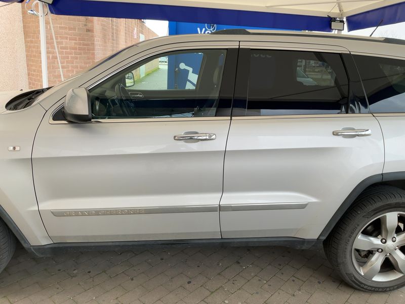 Jeep Grand Cherokee 3.0 CRD Overland 2013 – снимка 4