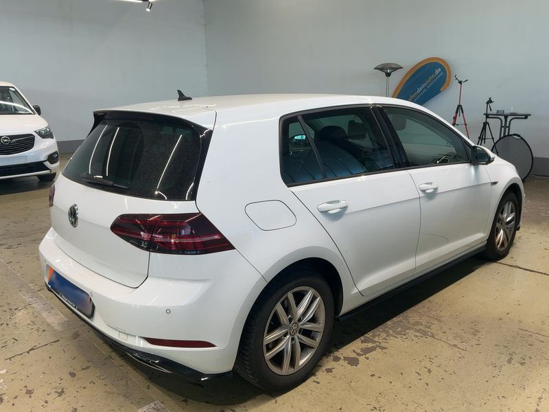 Volkswagen Golf VII 2.0 TDI Comfortline BlueMotion Tech 2018 – снимка 8