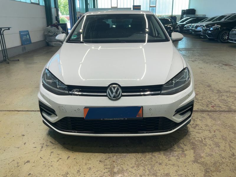 Volkswagen Golf VII 2.0 TDI Comfortline BlueMotion Tech 2018 – снимка 14