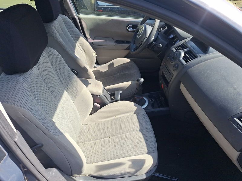 Renault Megane 1.5 dCi Dynamique Confort 2006 – снимка 10