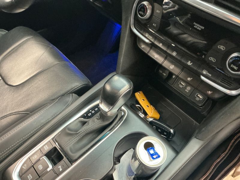 Hyundai Santa Fe 2.2 CRDi Trend 2WD 2023 – снимка 23