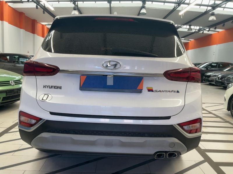 Hyundai Santa Fe 2.2 CRDi Trend 2WD 2023 – снимка 7