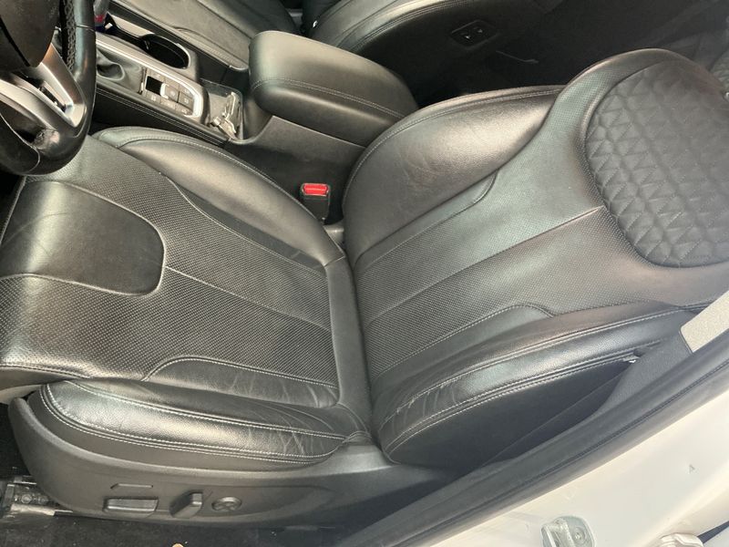 Hyundai Santa Fe 2.2 CRDi Trend 2WD 2023 – снимка 24