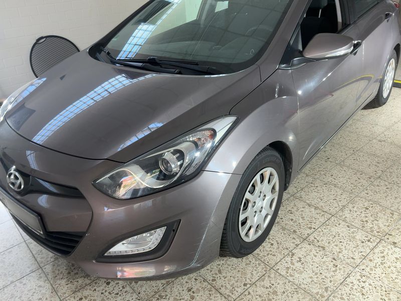 Hyundai i30 1.4 Classic 2014 – снимка 2
