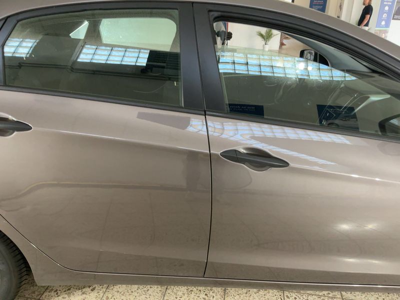 Hyundai i30 1.4 Classic 2014 – снимка 10