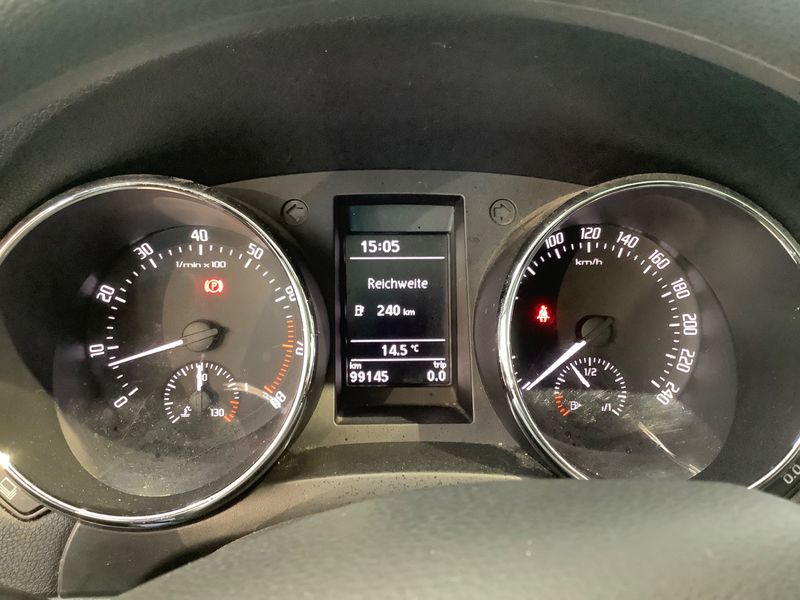 Skoda Yeti 1.2 TSI Active Outdoor 2015 – снимка 18