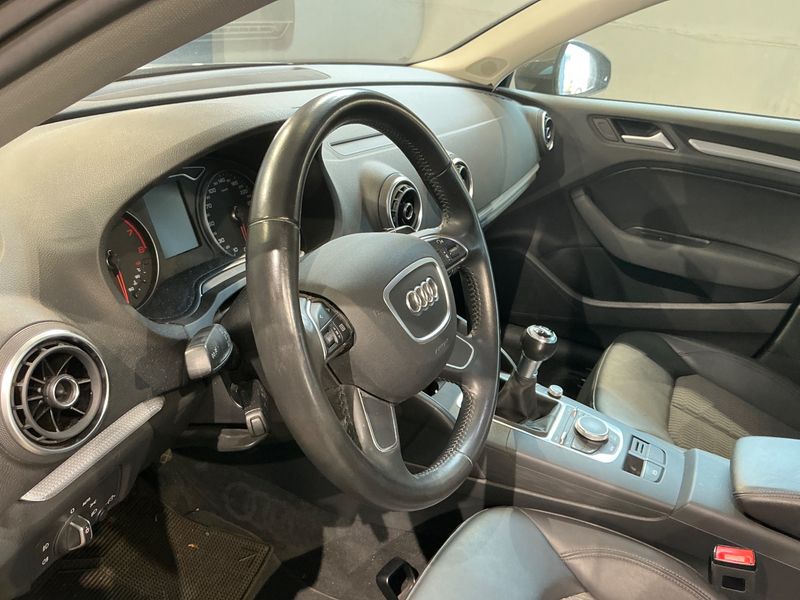 Audi A3 Limousine 1.4 TFSI Ambiente 2016 – снимка 31