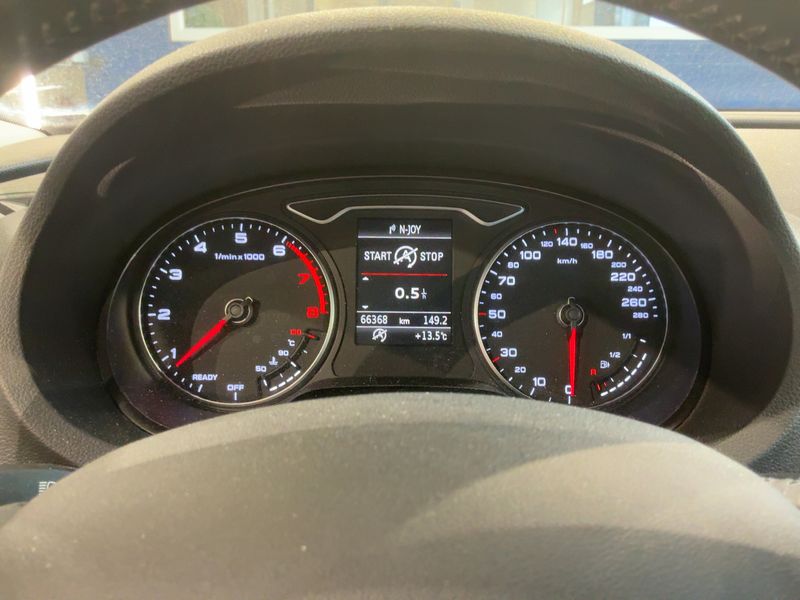Audi A3 Limousine 1.4 TFSI Ambiente 2016 – снимка 18