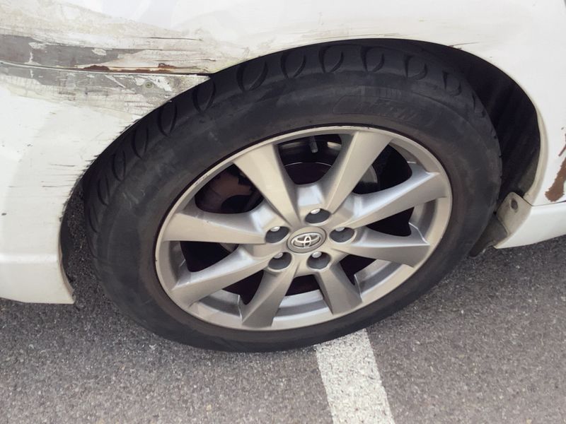 Toyota Avensis 2.0 D-4D Comfort 2012 – снимка 19