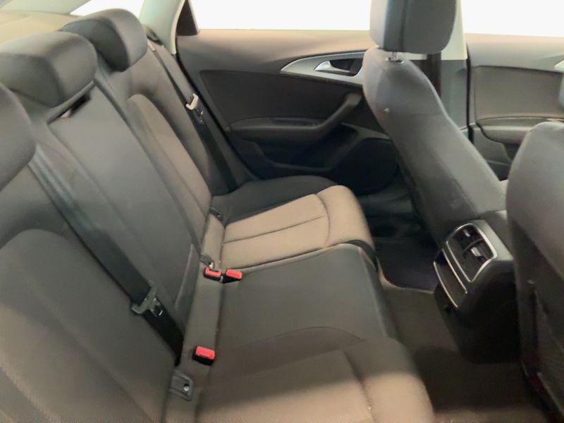 Audi A6 2.8 V6 FSI quattro 2012 – снимка 20