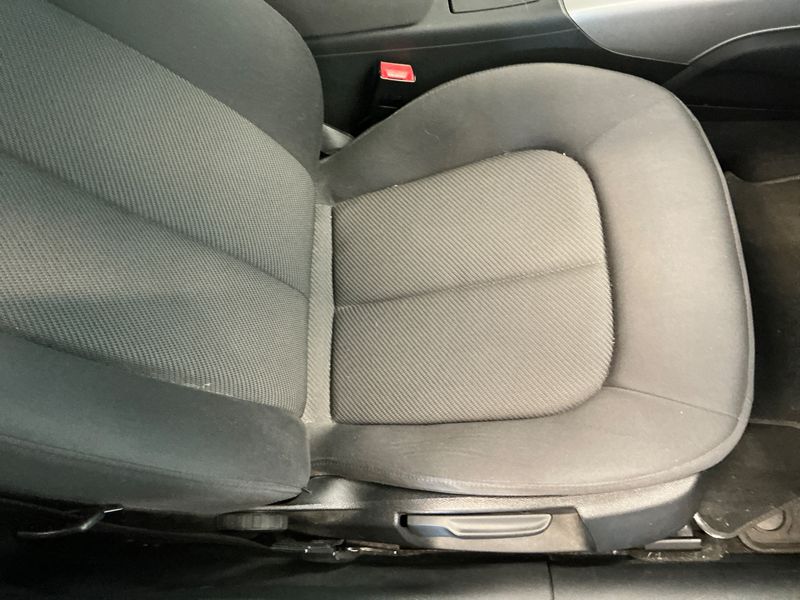Audi A6 2.8 V6 FSI quattro 2012 – снимка 28