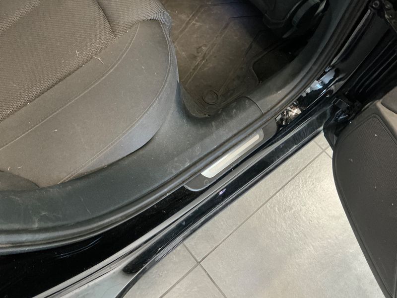 Audi A6 2.8 V6 FSI quattro 2012 – снимка 25
