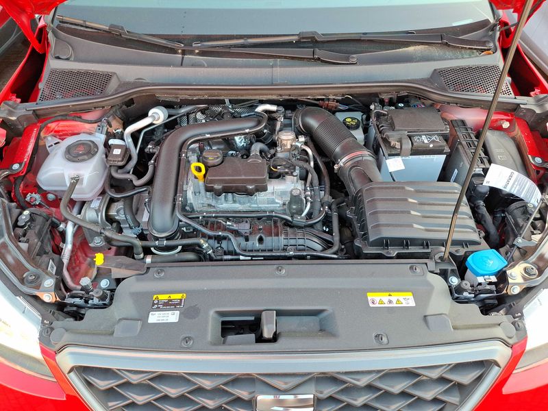Seat Arona 1.0 TSI FR 2024 – снимка 8