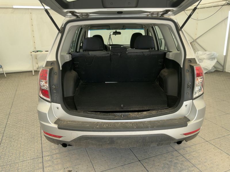Subaru Forester 2.0 Trend 2010 – снимка 15