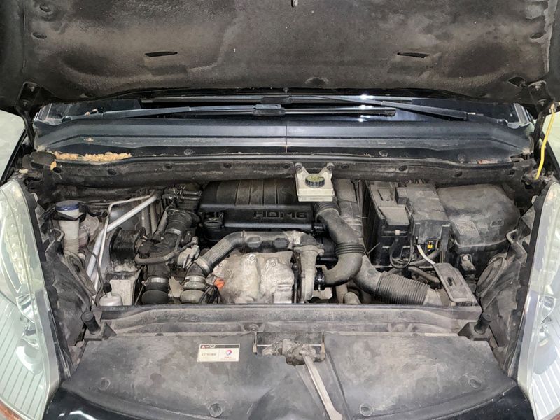 Citroen C4 Picasso 1.6 HDi Seduction 2010 – снимка 7