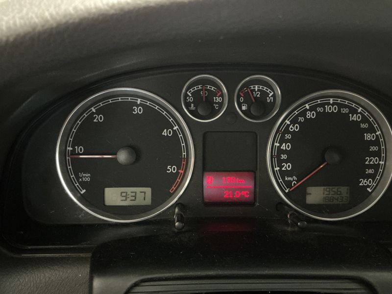 Volkswagen Passat 1.9 TDI Comfortline 2006 – снимка 4