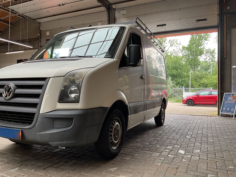 Volkswagen Crafter 2.5 TDI DPF Kasten 30 kurzer Radstand 2009 – снимка 2