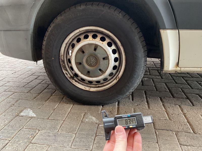 Volkswagen Crafter 2.5 TDI DPF Kasten 30 kurzer Radstand 2009 – снимка 3