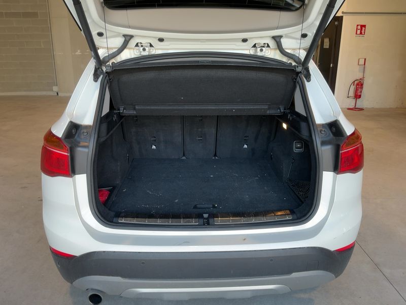 BMW X1 sDrive 18d xLine 2016 – снимка 15