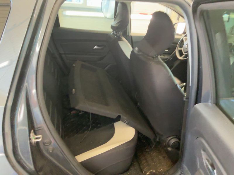 Dacia Duster 1.5 Blue dCi Prestige 4x4 2021 – снимка 20