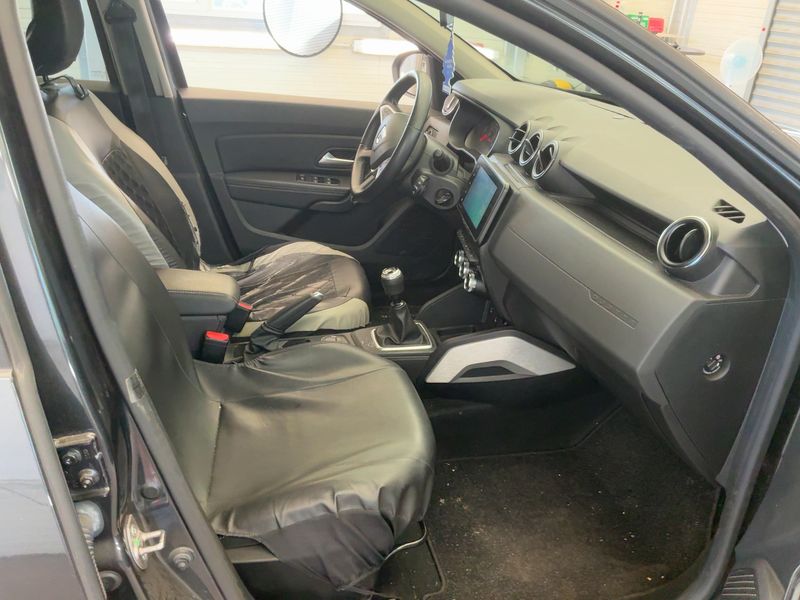 Dacia Duster 1.5 Blue dCi Prestige 4x4 2021 – снимка 17