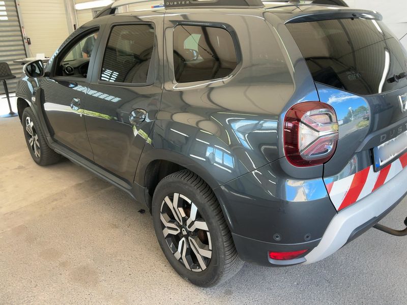 Dacia Duster 1.5 Blue dCi Prestige 4x4 2021 – снимка 6