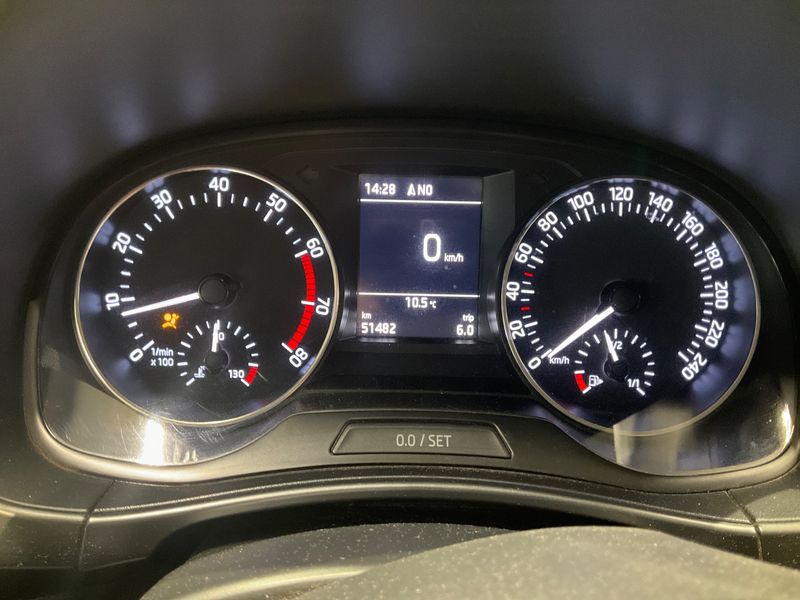 Skoda Fabia 1.2 TSI Joy 2016 – снимка 19