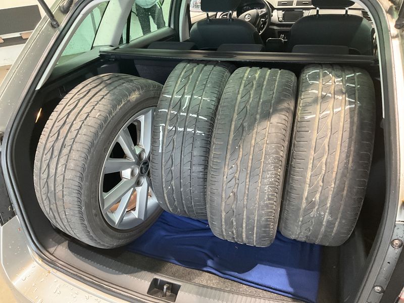Skoda Fabia 1.2 TSI Joy 2016 – снимка 15