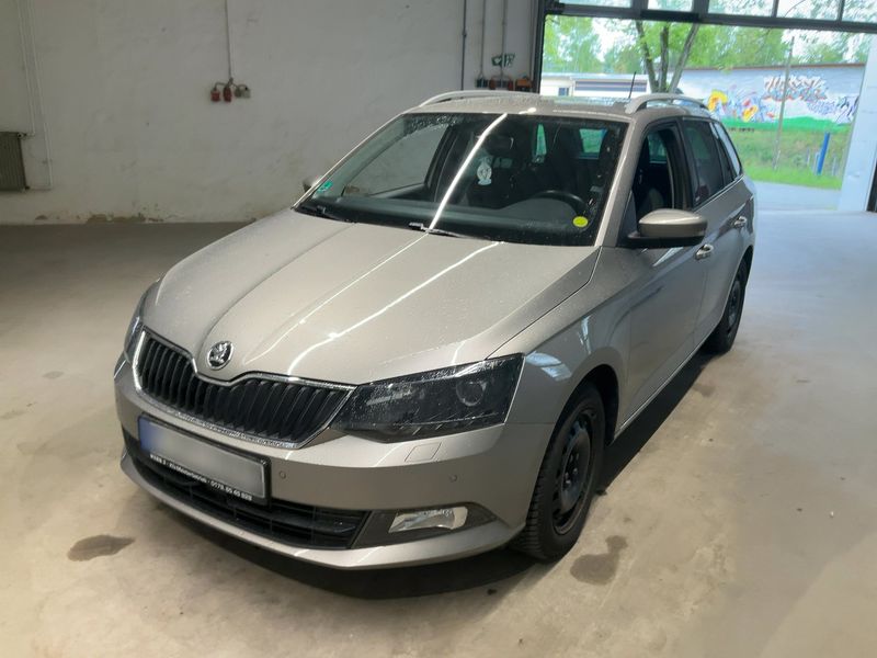 Skoda Fabia 1.2 TSI Joy 2016 – снимка 1