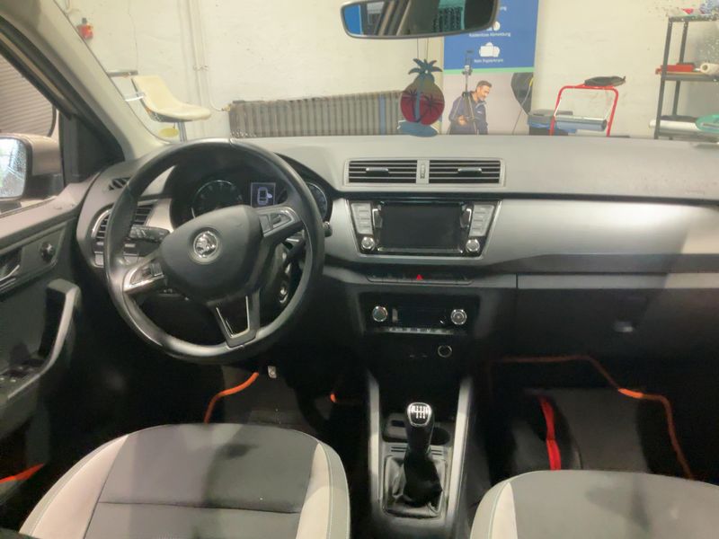 Skoda Fabia 1.2 TSI Joy 2016 – снимка 18