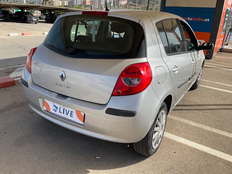 Renault Clio 1.2 Expression 2007 – снимка 2